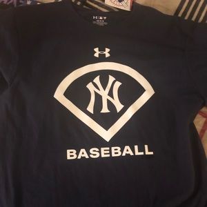 under armour yankees shirt